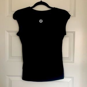 4| Lululemon Fitted T
